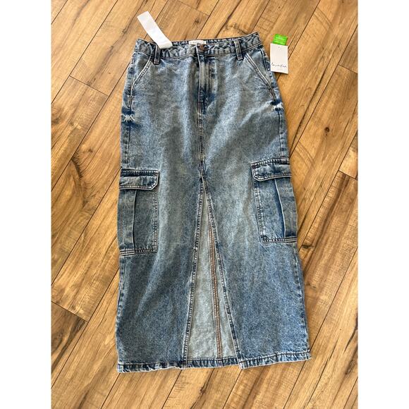 NWT Love, Fire size 9 stone washed denim jean  cargo midi skirt - Picture 1 of 4